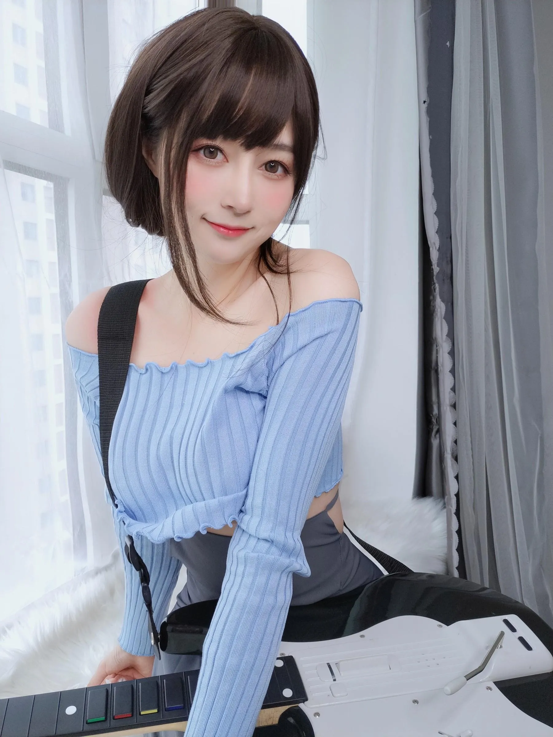 白银81 – 自撮 Vol.59 吉他妹妹 [166P]插图9